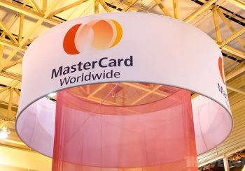 Mastercard отрицает запрет автоматического списания денег за платные онлайн-сервисы"