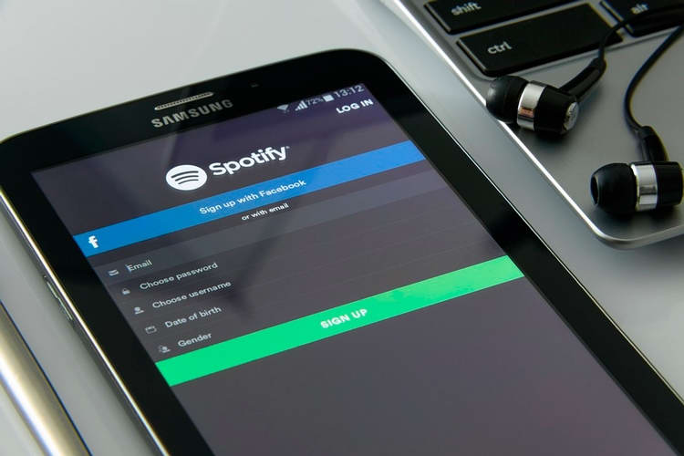 Spotify удалит аккаунты пользователей, блокирующих рекламу в сервисе»