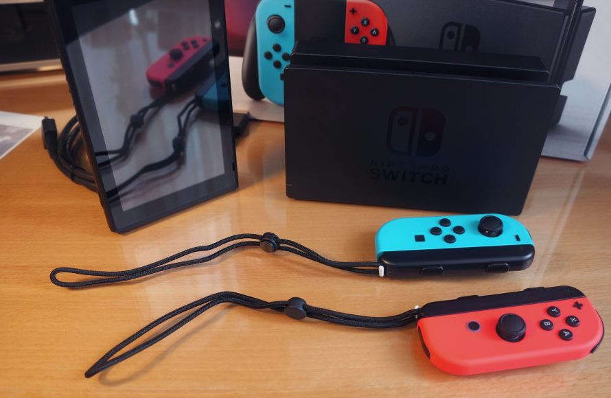 WSJ: Nintendo готовит две новые модели Switch