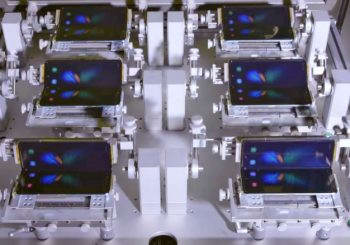 Видео: наблюдаем, как сгибают–разгибают Samsung Galaxy Fold"