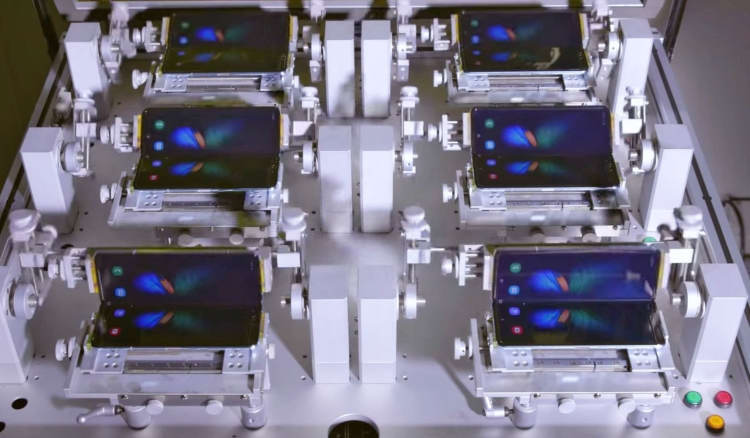 Видео: наблюдаем, как сгибают–разгибают Samsung Galaxy Fold»