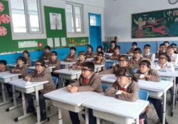 В Китае тестируют в школах «умные» головные обручи для контроля внимательности детей"